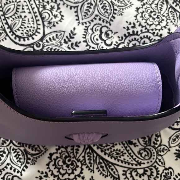 Versace mini bag! - Picture 3 of 8